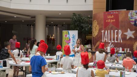 E.Leclerc Pamplona celebra un nuevo taller de repostería infantil