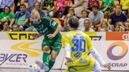 Osasuna Magna juega en Jaén con la baja de Araça por sanción