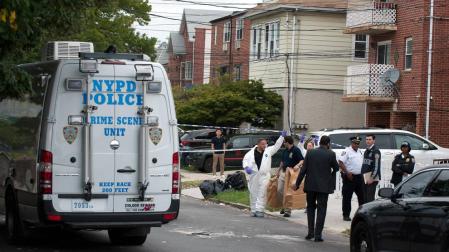 Tres bebés y dos adultos, apuñalados en una guardería en Nueva York