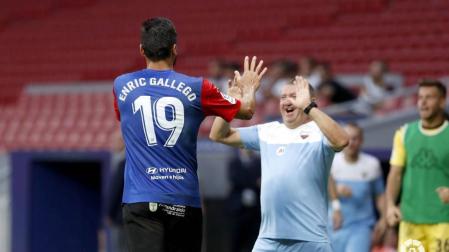 Enric Gallego impulsa al Extremadura hacia su primera victoria
