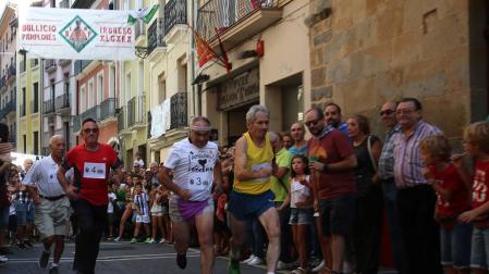 Mercero suma a sus 79 años su decimosegundo triunfo en el Cross de los Carrozas