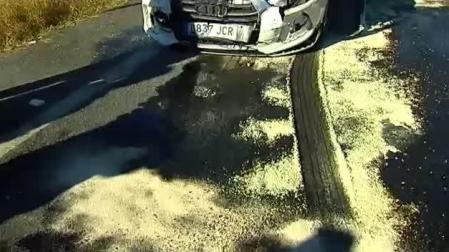 Fallece una niña de 3 años que se golpeó con una tablet al tener un accidente el coche de sus padres