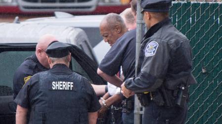 Condenan a Bill Cosby a entre tres y diez años de prisión por agresión sexual