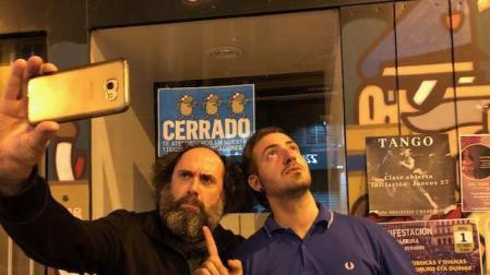 Mikel Urmeneta recupera su mítica tienda de la Estafeta junto al chef del Baserriberri
