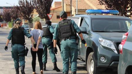Desarticulados dos puntos de venta de drogas en la Ribera con siete detenidos