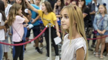 Horas de espera para una foto con la youtuber Silvia Sánchez