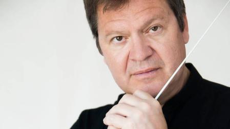 Manuel Hernández Silva: “Apoyar a los jóvenes talentos es algo vocacional para mí”