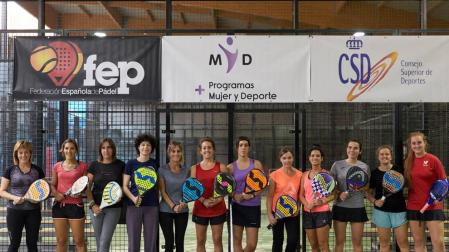 Navarra Pádel Máster Club acogió las jornadas 'Pádel en Femenino'