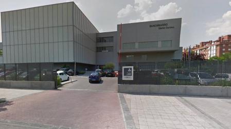 Muere una bebé de un año tras horas olvidada por su padre en un coche en Madrid
