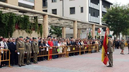 Tudela acoge una jura civil de la bandera