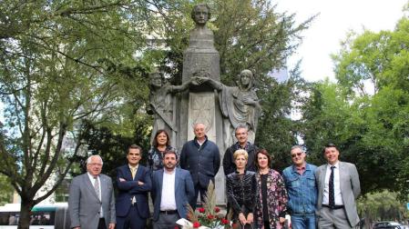 Viana lleva a Pamplona el bicentenario del escritor Navarro Villoslada