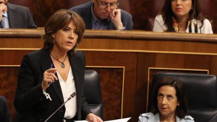 Delgado asegura que se siente "víctima" y acusa al PP de "chantajear" como Villarejo