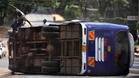 Al menos 50 muertos en un accidente de autobús en el oeste de Kenia