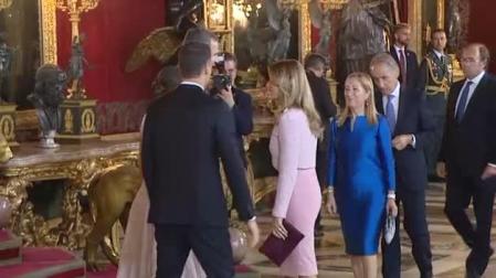 El lapsus de Pedro Sánchez durante el besamanos en el Palacio Real