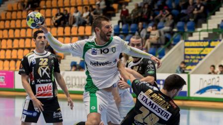El Anaitasuna cae en Huesca antes de su duelo europeo