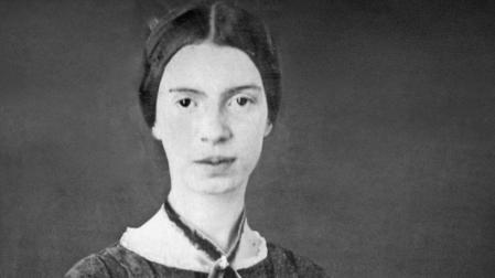 Los poemas que Dickinson escribió en sobres de cartas