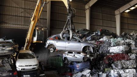 Las bajas de coches han caído un 30% desde el fin de los planes PIVE