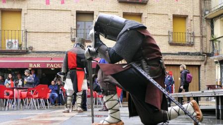 Fotos de la feria medieval y del caballo en Marcilla, con combates recreativos medievales y otras actividades.