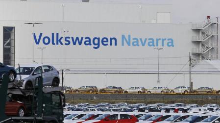UGT y CCOO dicen que la negociación con VW entra en terreno "muy peligroso"