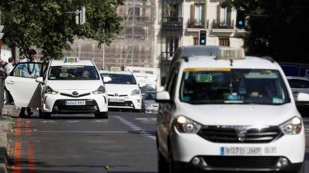 El sector del taxi avisa de que solo hay una "tregua" en su huelga
