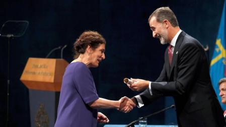 Felipe VI reivindica la Constitución como marco de "libertad y democracia"