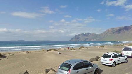 Fallece un hombre de 70 años ahogado en una playa de Lanzarote