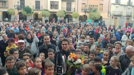 Falces homenajea a Mikel Azcona, campeón de Europa