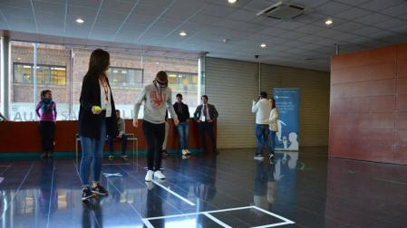 Estudiantes de Bachillerato experimentan los efectos del alcohol y tabaco en la UN