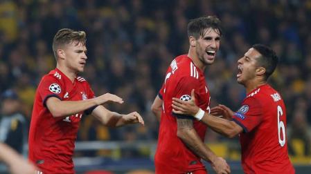 Javi Martínez marca en la victoria del Bayern en la Liga de Campeones