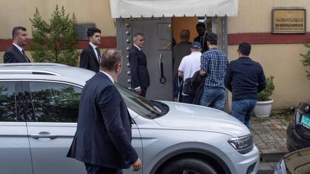 La Policía turca recibe autorización para registrar un pozo en el consulado saudí