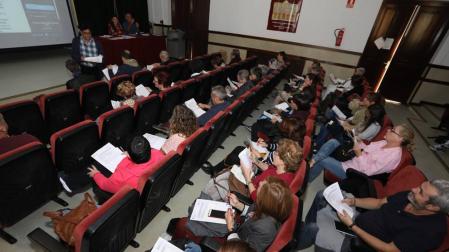 60 voluntarios ayudarán a alumnos de Primaria de Pamplona a mejorar la lectura
