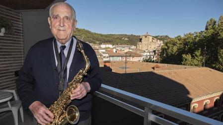 El músico Crisanto cumple 100 años