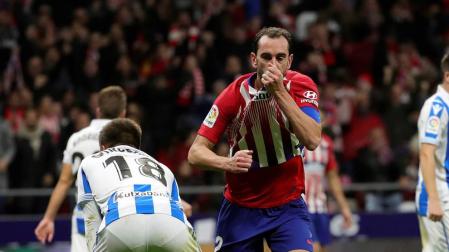 El Atlético descarta la crisis y se aúpa al liderato