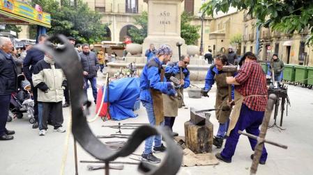 Imágenes de las ferias de artesanía y layas en Tafalla