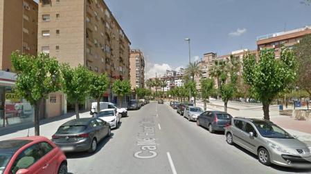 Una mujer se arroja desde un sexto piso con su hijo de cuatro años en Murcia