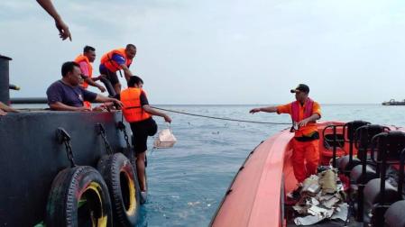 Un avión de Lion Air se estrella con 188 ocupantes en el mar de Java, en Indonesia