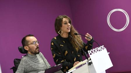 Podemos se suma a IU y apoya la campaña para reprobar al Rey en ayuntamientos