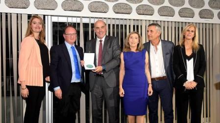 Un doctor de la CUN recibe la medalla de la Fundación Española de Endocrinología