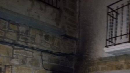 Atendidas ocho personas tras incendiarse una vivienda en Aibar