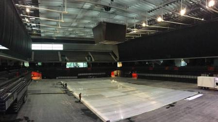 El Navarra Arena se convierte en hielo