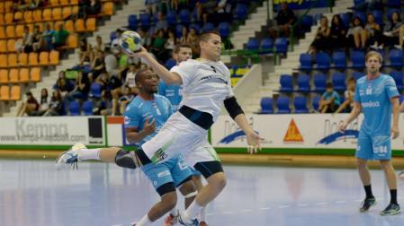 El nuevo Helvetia Anaitasuna de Iñaki Aniz se estrena con derrota contra el Bidasoa