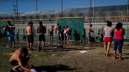 Los 5.000 integrantes de caravana esperan reunirse en Tijuana domingo o lunes