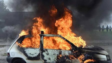 Detenido un hombre que incendiaba los coches de sus exparejas como represalia