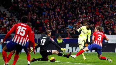 El Barça salva el liderato en el Wanda con un gol en el minuto 90