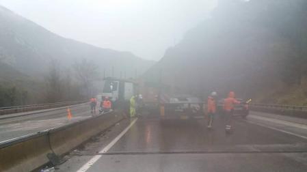 Cortes en la A15 por un accidente a la altura de Irurtzun