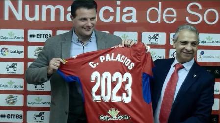 Palacios evoca su pasado rojillo en una emotiva rueda de prensa