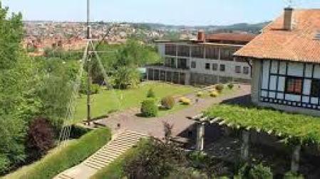El padre del alumno del colegio de Bilbao que sufrió abusos, "satisfecho"
