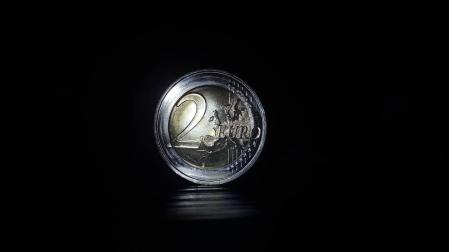 Cae un clan familiar acusado de falsificar y distribuir monedas de dos euros