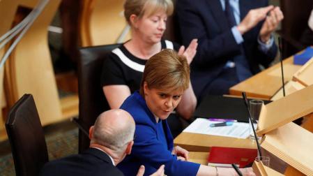 El Parlamento escocés rechaza por amplia mayoría el acuerdo del "brexit"