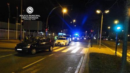 Produce un accidente múltiple al conducir bajo los efectos del alcohol y sin carné